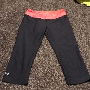 Under Armor Cropped Leggings in grey